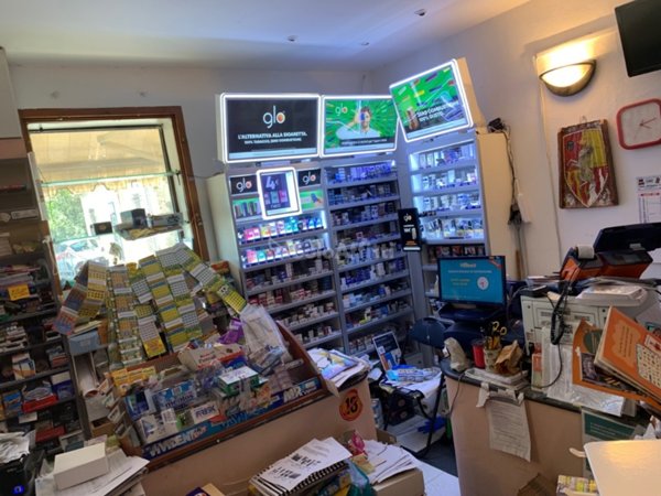 locale commerciale in affitto a Siena in zona Coroncina