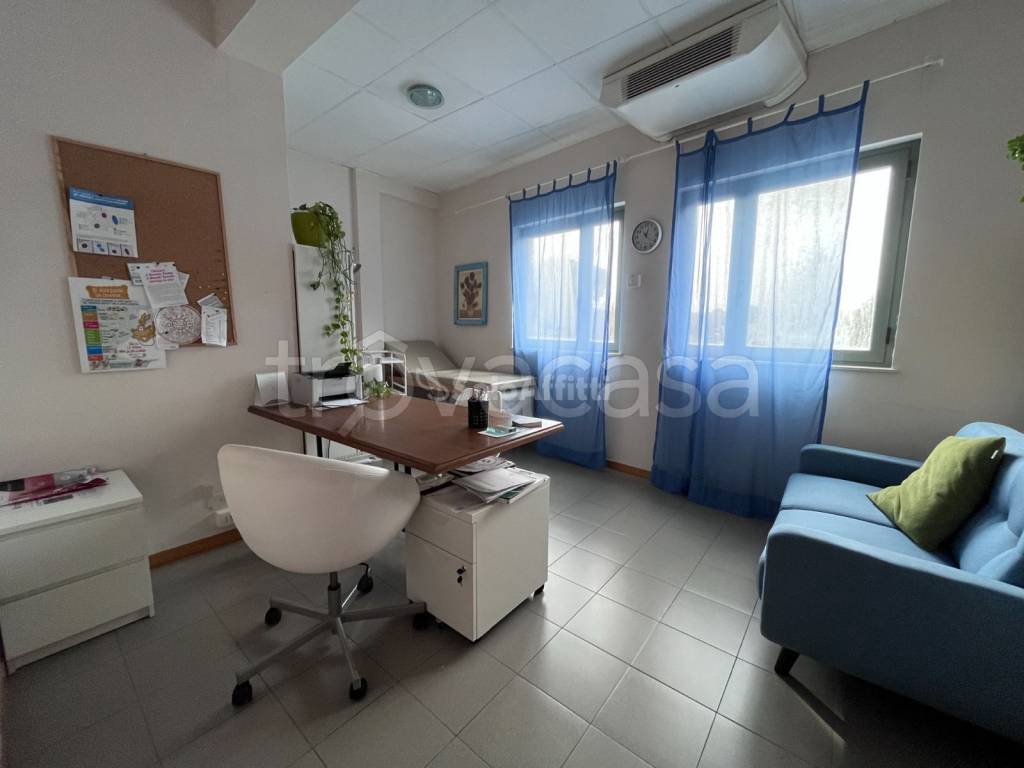 ufficio in affitto a Siena in zona Montalbuccio