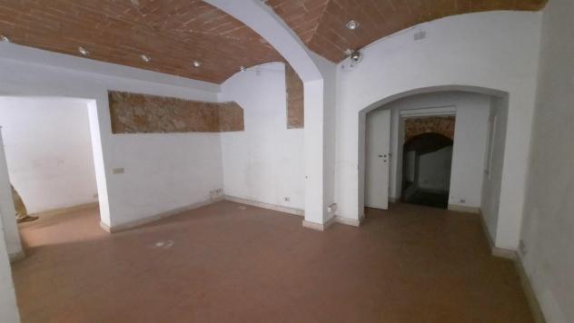 negozio in affitto a Siena in zona Centro Città