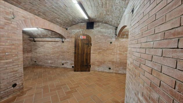 negozio in affitto a Siena in zona Centro Città