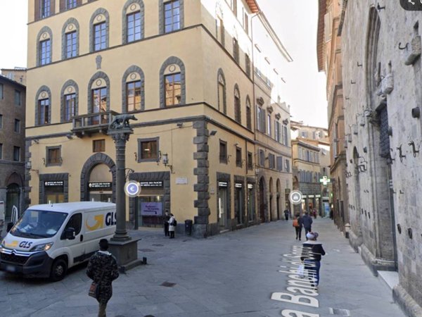 negozio in affitto a Siena in zona Centro Città