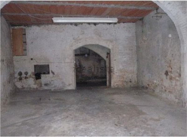 negozio in affitto a Siena