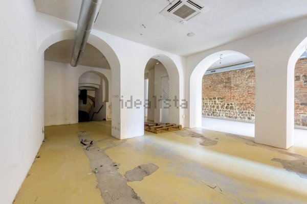 locale commerciale in affitto a Siena in zona Centro Città