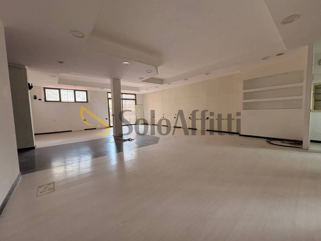 negozio in affitto a Siena in zona Centro Città