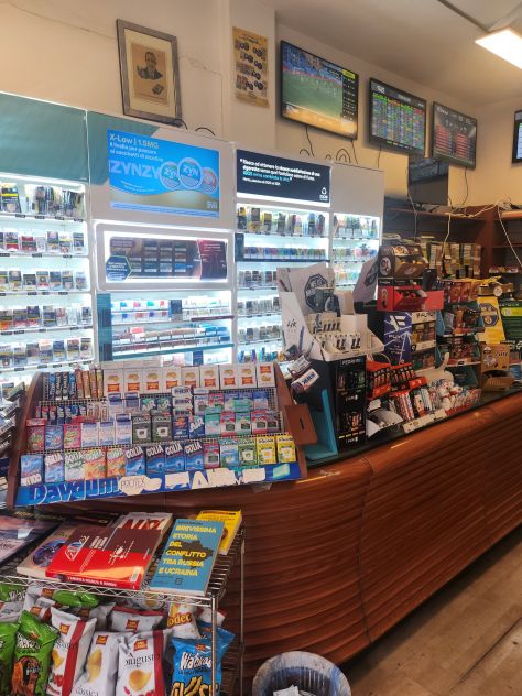 negozio in affitto a Siena