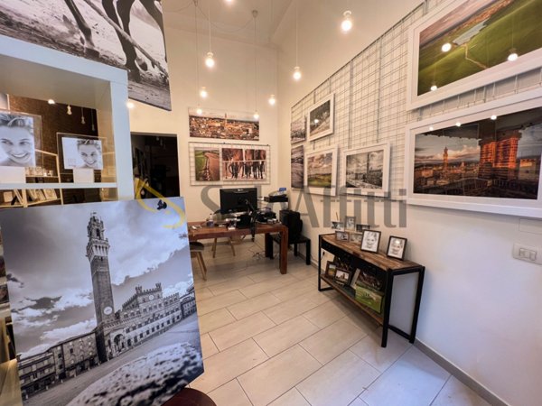 locale commerciale in affitto a Siena in zona Centro Città