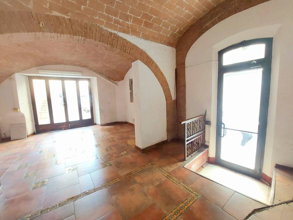 negozio in affitto a Siena in zona Centro Città
