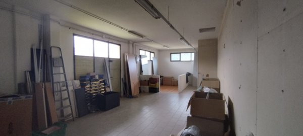 locale commerciale in affitto a Sinalunga