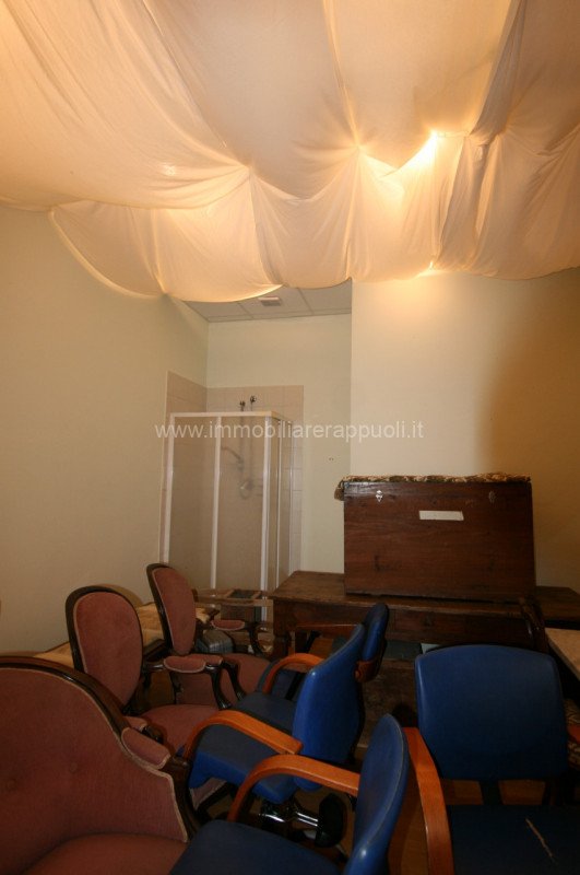 negozio in affitto a Sinalunga