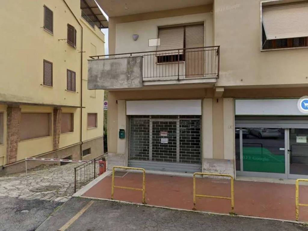negozio in affitto a Sinalunga