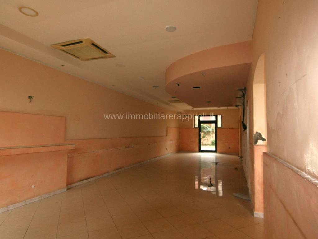 negozio in affitto a Sinalunga