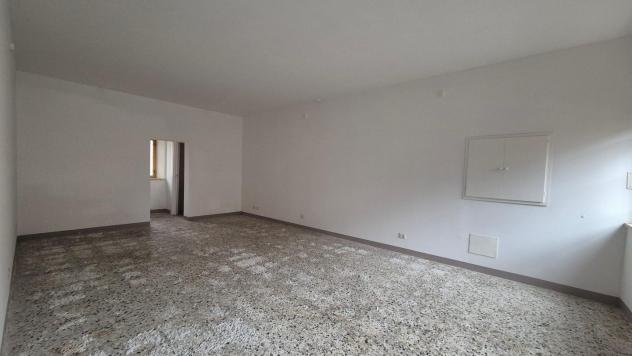 negozio in affitto a Sovicille in zona San Rocco a Pilli