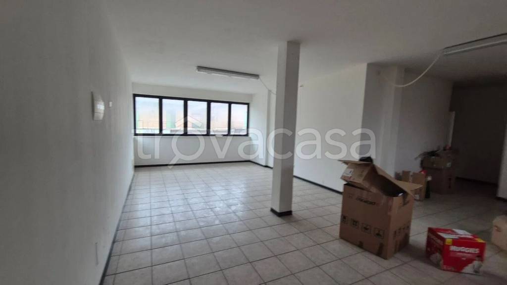 ufficio in affitto a Sovicille in zona San Rocco a Pilli