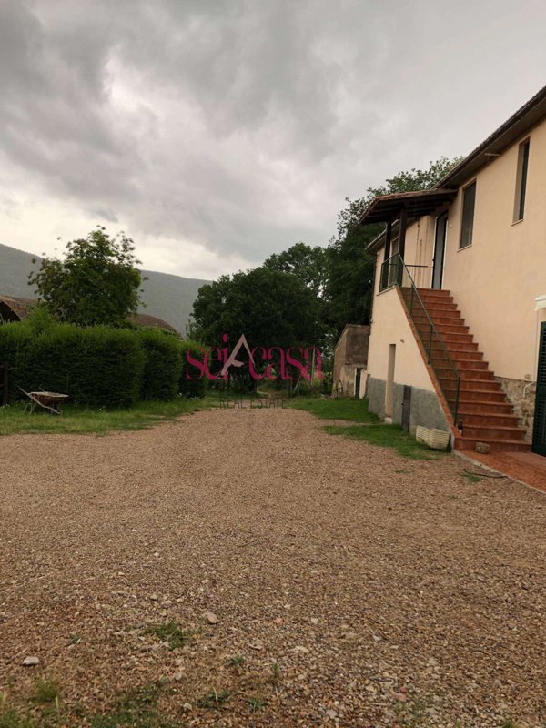 appartamento in affitto a Campagnatico in zona Montorsaio