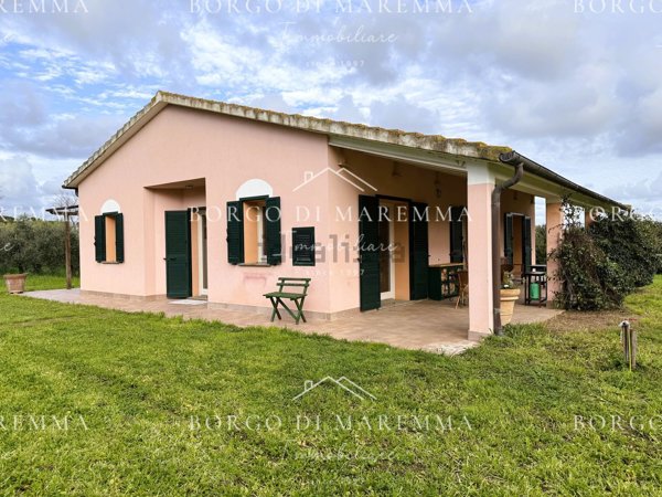 casa indipendente in affitto a Capalbio