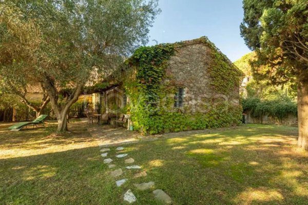 appartamento in affitto a Capalbio in zona Pescia Fiorentina