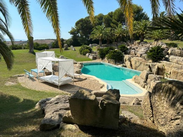 casa indipendente in affitto a Capalbio in zona Pescia Fiorentina