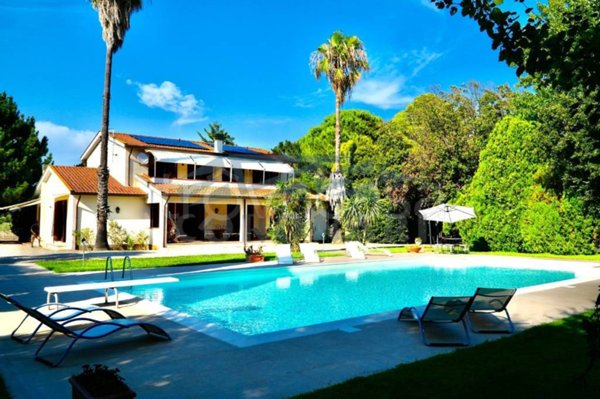 casa indipendente in affitto a Capalbio