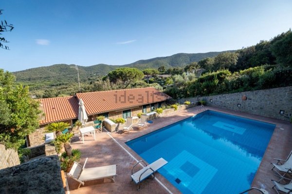 casa indipendente in affitto a Castiglione della Pescaia in zona Punta Ala