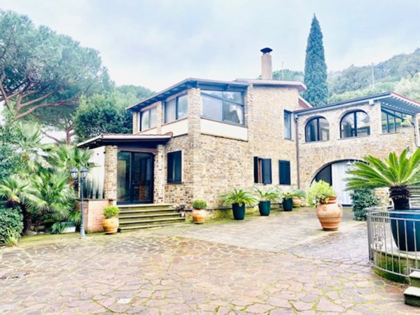 casa indipendente in affitto a Castiglione della Pescaia
