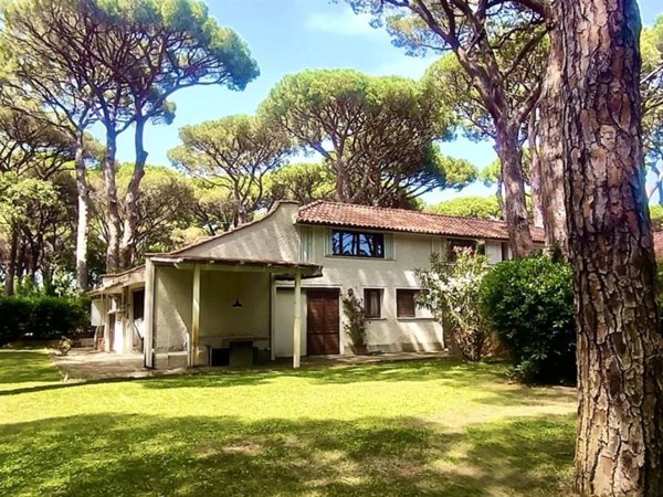 casa indipendente in affitto a Castiglione della Pescaia in zona Roccamare