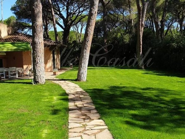 casa indipendente in affitto a Castiglione della Pescaia in zona Roccamare