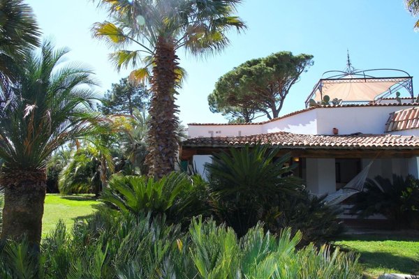 casa indipendente in affitto a Castiglione della Pescaia in zona Roccamare