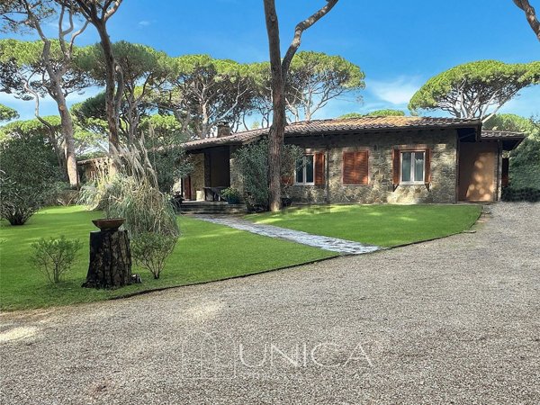 casa indipendente in affitto a Castiglione della Pescaia in zona Roccamare