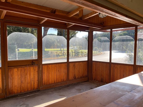 negozio in affitto a Castiglione della Pescaia in zona Punta Ala