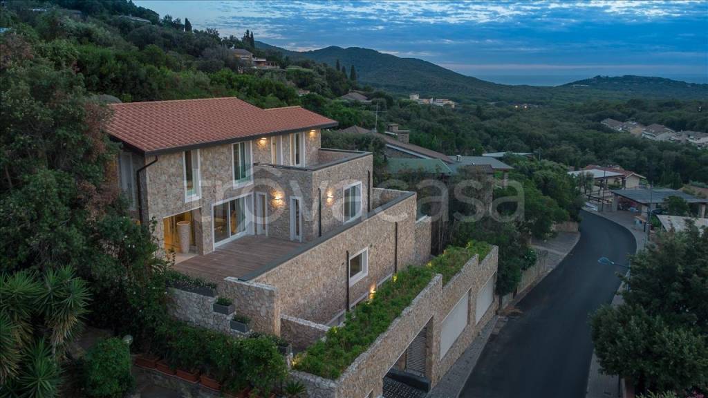 casa indipendente in affitto a Castiglione della Pescaia in zona Punta Ala