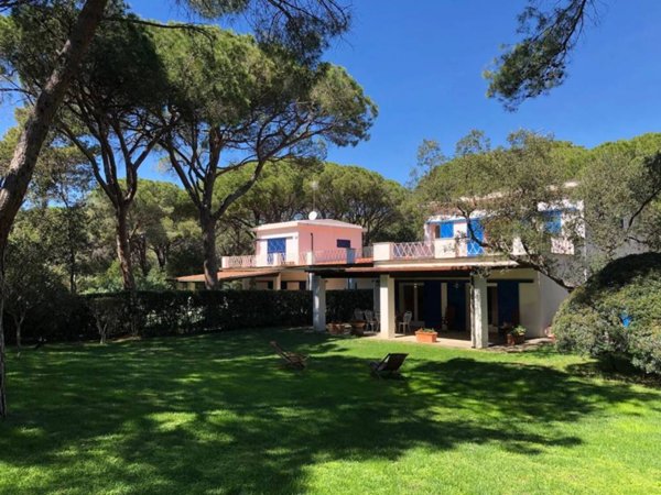 casa indipendente in affitto a Castiglione della Pescaia in zona Roccamare