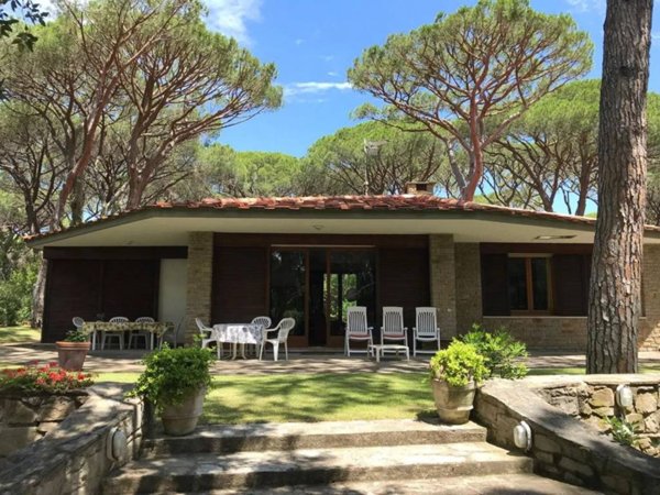 casa indipendente in affitto a Castiglione della Pescaia in zona Roccamare