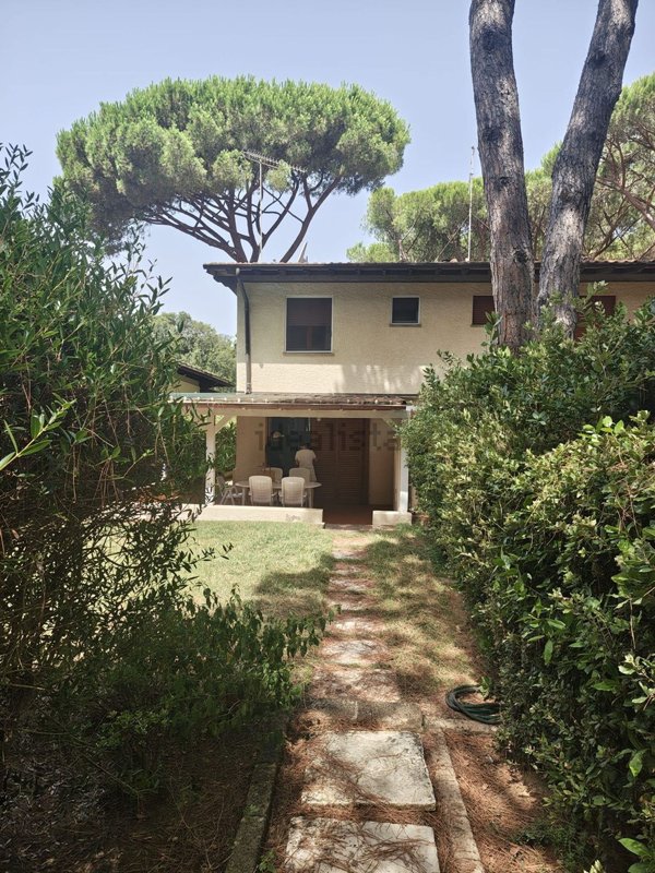 casa indipendente in affitto a Castiglione della Pescaia in zona Punta Ala