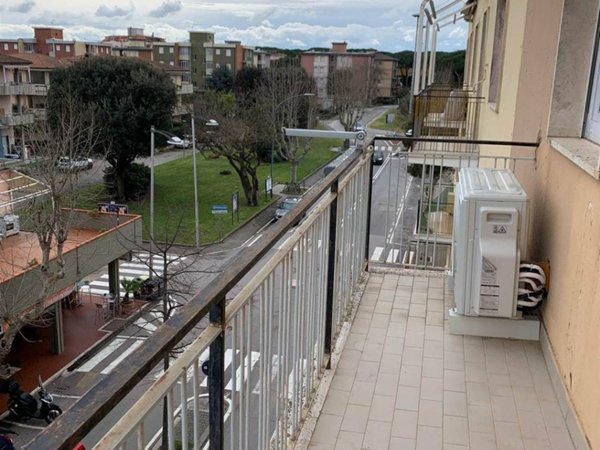 appartamento in affitto a Follonica