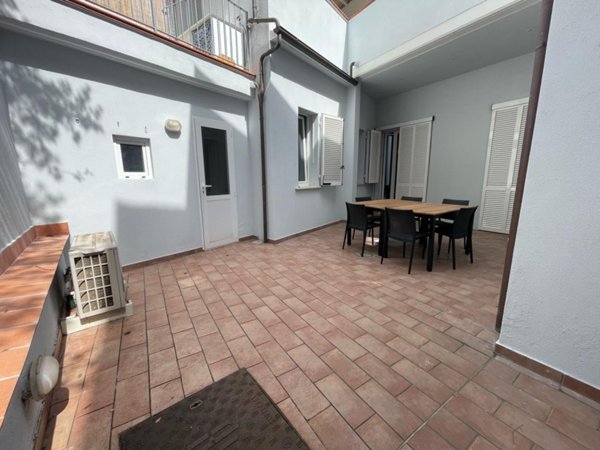 appartamento in affitto a Follonica