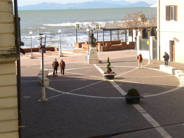 appartamento in affitto a Follonica