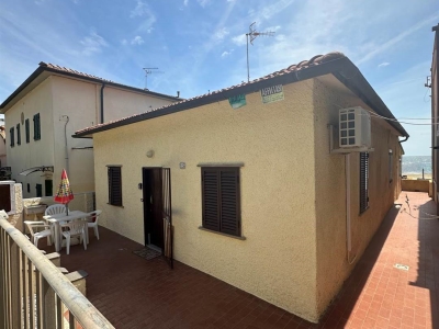 appartamento in affitto a Follonica