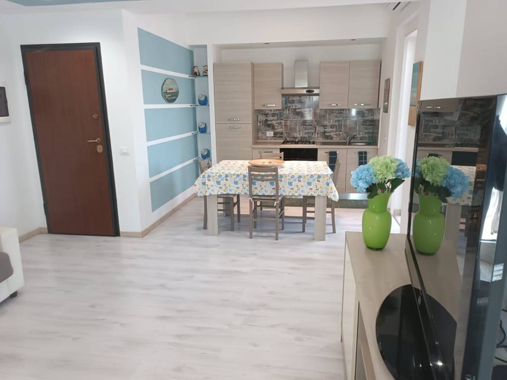 appartamento in affitto a Follonica
