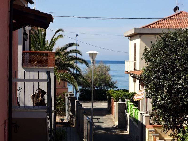appartamento in affitto a Follonica