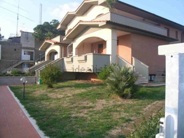 appartamento in affitto a Follonica