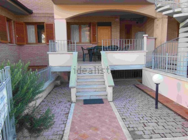 casa indipendente in affitto a Follonica
