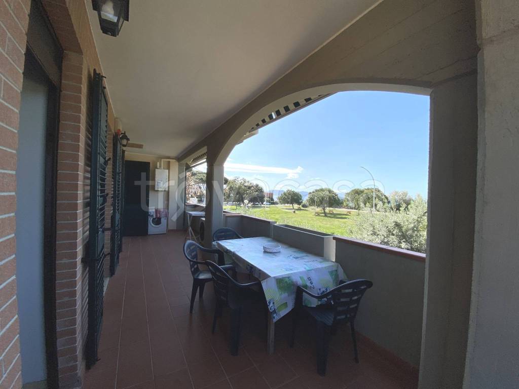casa indipendente in affitto a Follonica