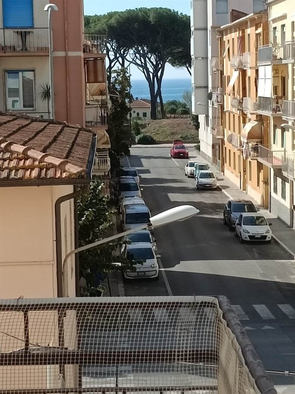 appartamento in affitto a Follonica