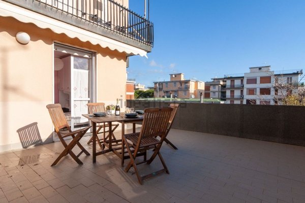 appartamento in affitto a Follonica