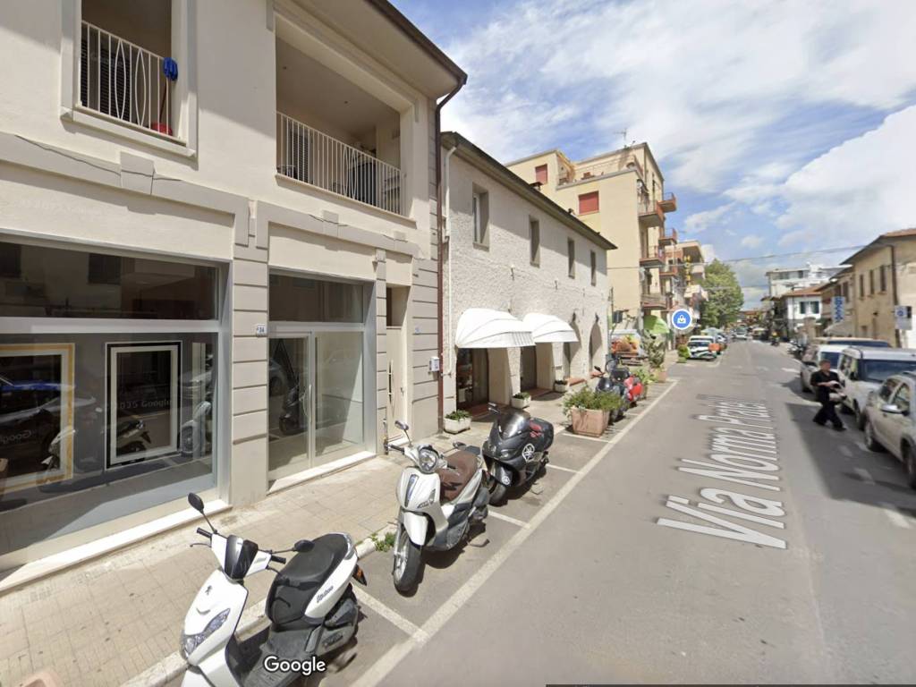 negozio in affitto a Follonica
