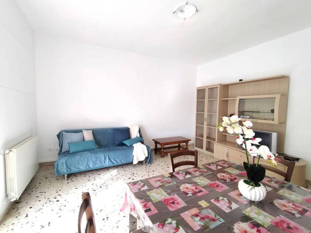 appartamento in affitto a Follonica