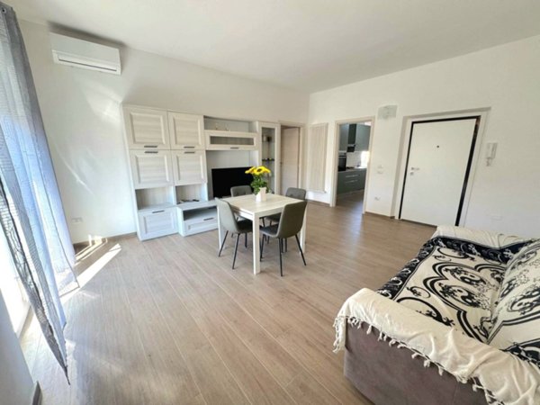 appartamento in affitto a Follonica