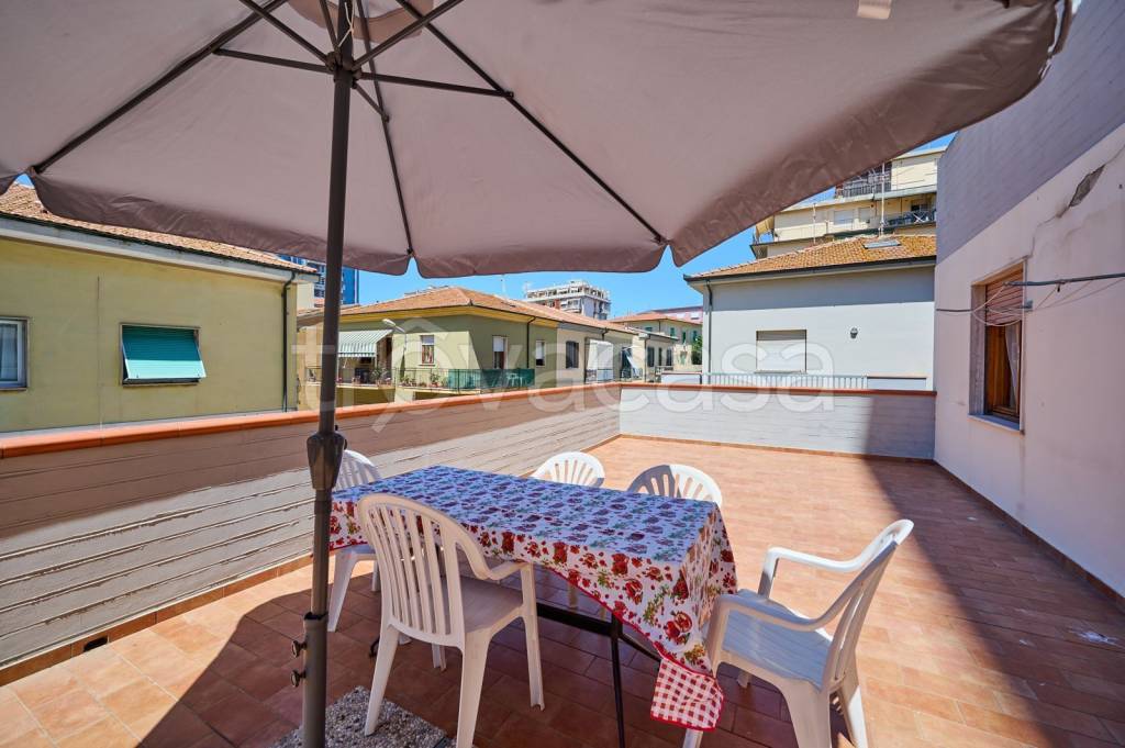 appartamento in affitto a Follonica