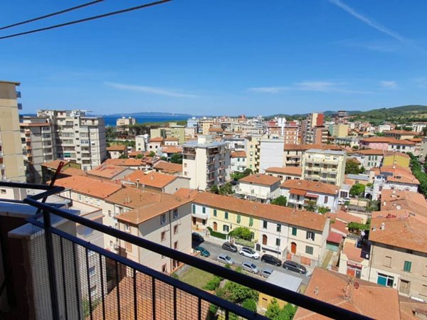 appartamento in affitto a Follonica