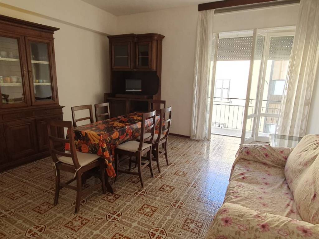 appartamento in affitto a Follonica